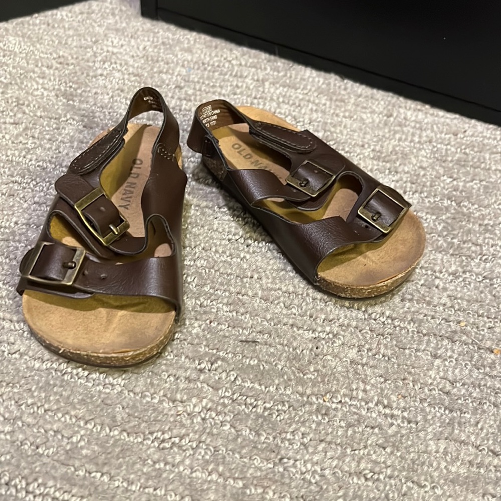 FAUX LEATHER brown BIRKENSTOCKS FROM OLD NAVY size 12-18 months